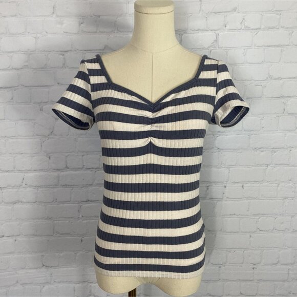 CLEARANCE Madewell XS Ribbed Sweetheart Tee in Stripe in Sunfaded Indigo - Picture 3 of 9